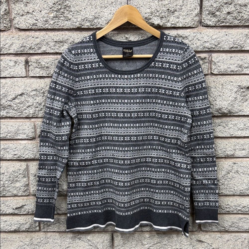 Stylish Men's Gray Patterned Crewneck Sweater